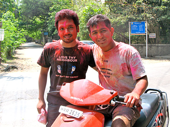 Holi friends